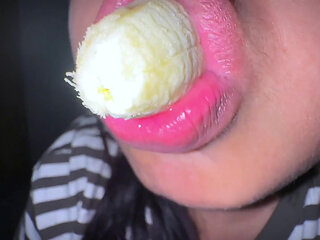 I Put a Banana in My Sensual Mouth While I Was Horny in Morning - This Is My Everyday Morning Routine