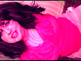 Kellystar518 in TV PINK