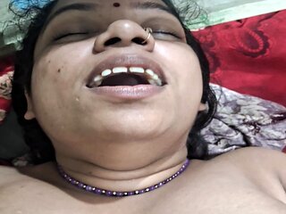 Hot Desi Indian Couple First Golden Night Sex