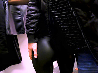 Real Amateur Couple - Quick and Risky Public Fitting Room Blowjob