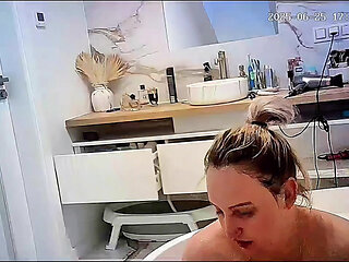 Mom in the bath