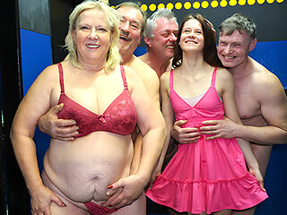 Welcome to our Secret Glory Hole Club at GrandParentsX