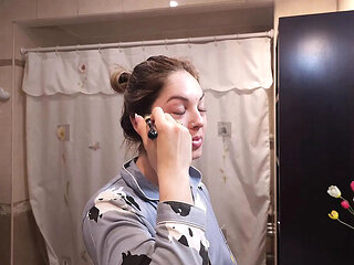 My Girlfriend's Hot Om Scene While She Masturbates Playing Computer - Hindi Audio Nude HD