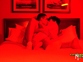 Big Dick Hardcore Anal Twink Sexy Stud Fucks Raw Red Light