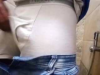 Girlfriend ki Yad Mein masturbate Kiya