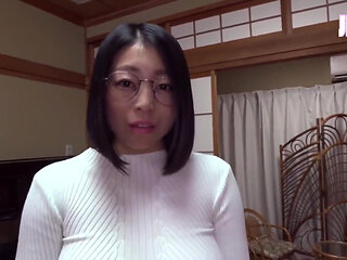 Smart Temptations. Three Voluptuous Sisters Who Turn Reason Into Pure Desire. - Episode2