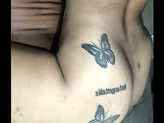 novinha levando leite em seu peitinho pequeno no rio de janeiro / Brazil.
