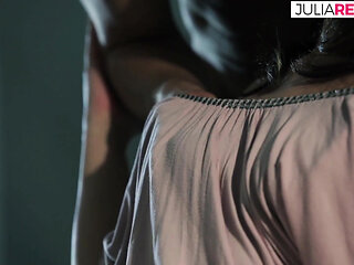 Hottie gets tits cumshot after  riding a massive cock while kissing lover