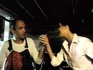 Dirty brunette amateur outdoor facial