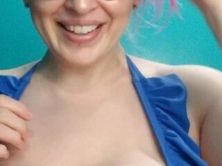 BBW with big boobs on webcam 3 gives ca