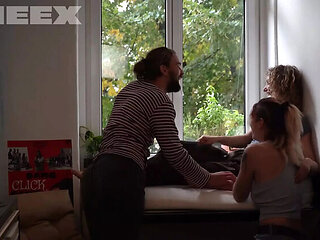 Muriel La Roja Satisfied Sunday Threesome with Anal and Big Tits