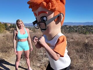 Porn Dude Casting: Taylor Wilds Sweaty Doggystyle Session