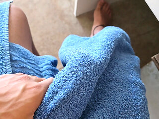 Morena Asks Her Neighbor for a Favor and He Gives Her a Lot of Dick