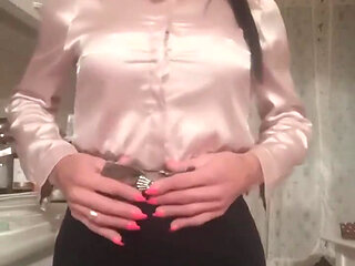Crodreisser Excited with Satin Blouse Solit