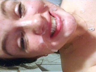 Dark haired amateur blowjob and handjob in fake taxi