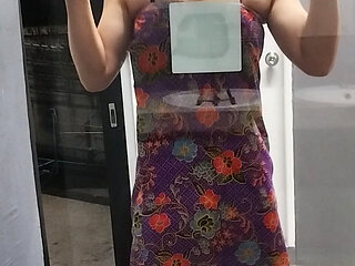 FN120 The bathroom door of happiness