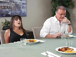 Sneaky Slutty Fun With Violet Gems and Xxlayna Marie Big Tits Blowjob