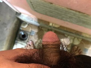 masturbating in the bathroom is very quiet