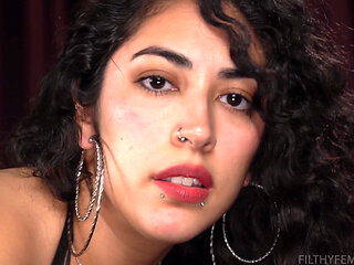 Learn How Mommy Likes It Featuring Mariah Cherry