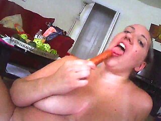 Love Chat Big Boobs Brunette Masturbating For Cam