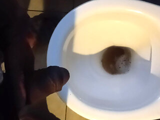 Jerkoff after piss