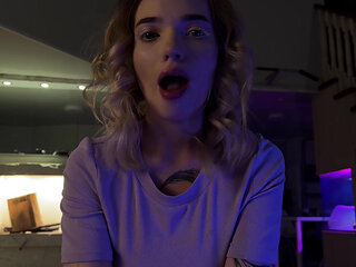 The meeting of classmates was successful and ended with on LinaVelle's face