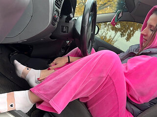 Motor Begging Pedal Pump POV