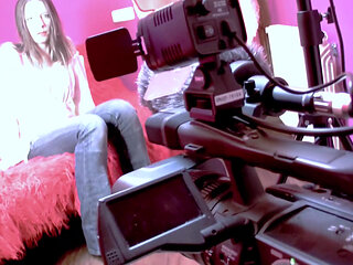 Amelie Jolie: Gorgeous Young French Girl with a Natural Body Picked up in a Bar and Fucked at Home