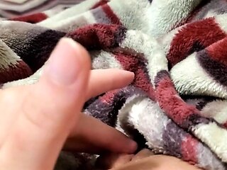 Left-Handed Solo Female Orgasm for the First Time