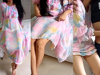 Desi Girlfriend Sexy Hotel Fuck - Amateur Indian Couple Doggy Style & Cowgirl