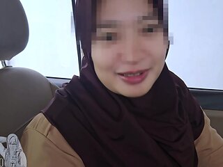 Hijab Student 18+ Fucks In A Car To Upgrade Her Cellphone - Minokiiko