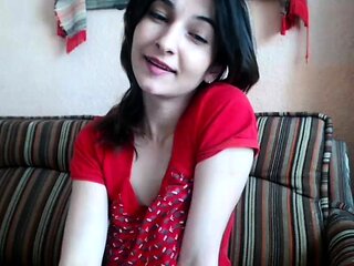 Brunette Solo Webcam Masturbation