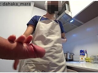 Public Dick Flash. Housekeeper Was Surprised By My Presence