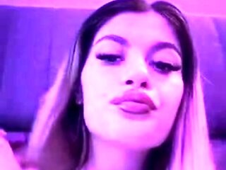 Blonde babe scarlet solo webcam