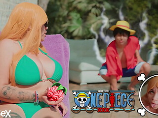Cosplay - Nami SUPER TETONA es follada por el capit&aacute_n Luffy dentro de su tripulaci&oacute_n buscando el ONE PIECE.