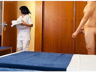 Dick Flash! I Surprise The Cleaning Girl From The Hotel Room Service And She Gives Me A Blowjob