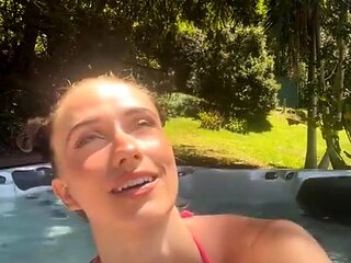 Amateur Teen georgeus brunette 2