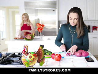 Alix Lynx Thanksgiving Orgy - MILF Step Fantasy with Cum in Mouth