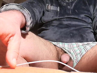 It's Four in the Morning, I Have to Jerk My Eager Cock Right Away!