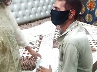 Indian Desi Big Boobs Bhabhi Blowjob Cum in Mouth Oral Sex