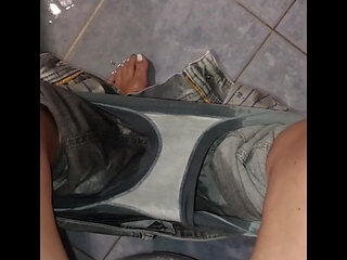 Pissing My Jeans Is Such a Turn-on