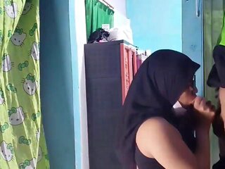 Viral Ojol Fucking Her Mother-in-law With A Hijab