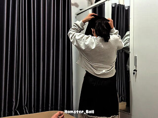 Stepsister Who Was Shocked to Hold My Big Cock