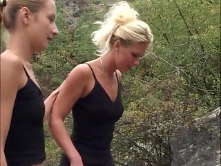 Piss Swallow Top Model