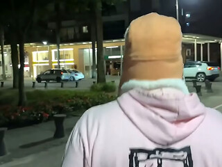 Ele n&atilde_o &eacute_ gay s&oacute_ chupa pau