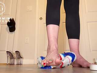 Size 16 Foot Domination: Protein Tubs Crushed Like Toys