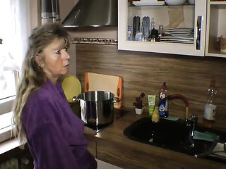 Petra Wegat & SweetSusi Hot German MILF Lesbian Pissing Fetish Dirty Talk