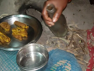 Village bhabhi ke sath Daru Piya