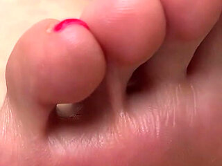 Giantess Foot Crush Close-up