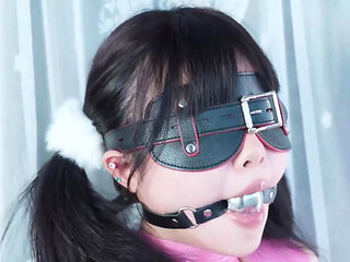 Ms17-use Duct Tape to Gag the Girl and Make Her Struggle